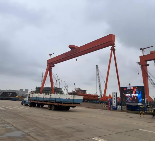 Ограничитель перегрузки компании WTAU был успешно применен на 1000-тонном портальном кране компании Qingdao Offshore Oil Corporation.