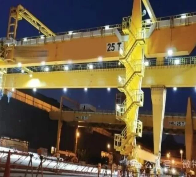 Крупная сталелитейная группа в Катаре сотрудничает с WTAU для повышения безопасности подъемных работ с помощью ограничителей перегрузки.